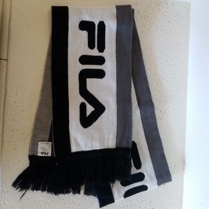 Fila Scarf